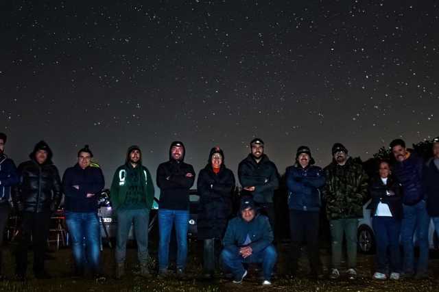 Si muovono di notte, al buio e in altura, allo scopo di "rimirar le stelle": sono gli astrofili pugliesi 
